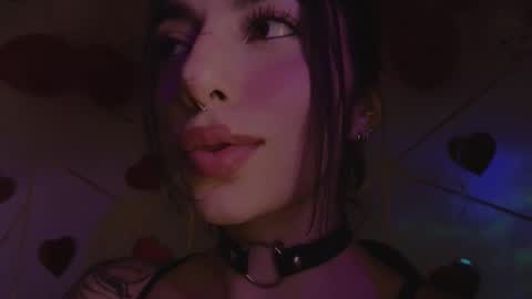 holly online show from February 18, 3:49 am