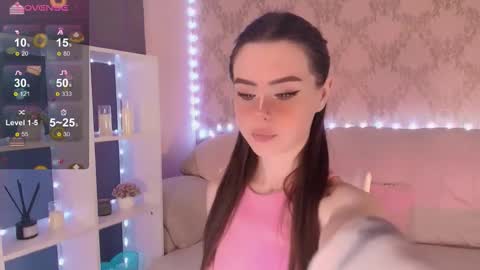 Mia online show from February 22, 3:40 am