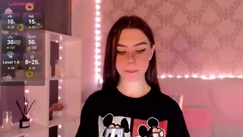 Mia online show from October 3, 3:44 am