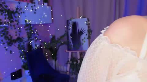 May online show from November 8, 7:41 pm