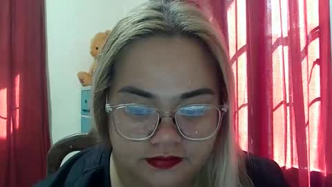 honey032509 online show from December 4, 12:30 am