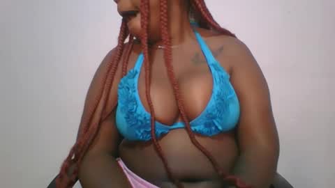 honey_beb online show from October 1, 9:20 pm