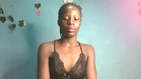 Queen online show from May 5, 10:46 pm