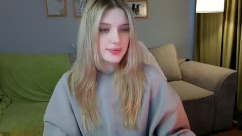 Lina online show from March 28, 5:29 am