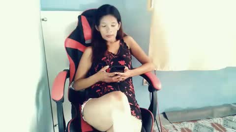 honey_mollyxx online show from May 16, 1:52 am