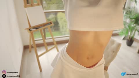 Jessie   online show from February 3, 5:14 pm