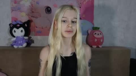 Lisa online show from April 22, 4:09 am