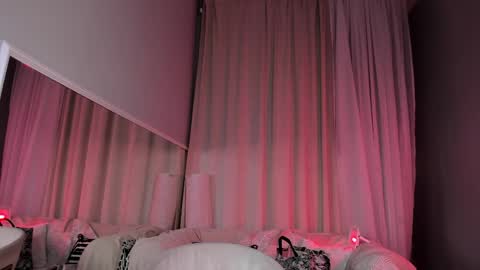 Alexia online show from March 24, 11:15 am