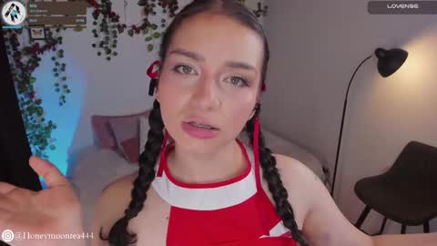       online show from February 13, 11:15 pm