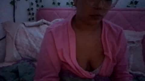 honeyyy89 online show from April 11, 5:13 am