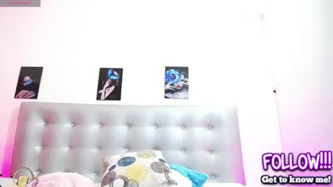 Juliette Roberts online show from April 3, 3:54 pm