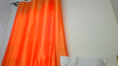 horny_princcess online show from July 3, 5:24 am