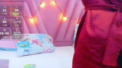 Khloe  online show from April 22, 12:24 pm