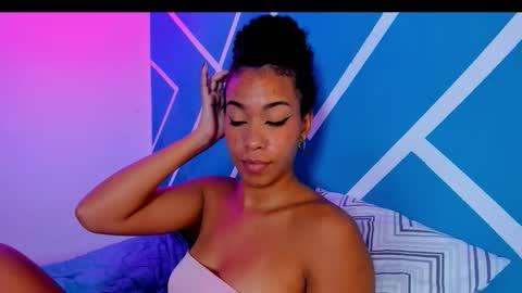 Hot Couple online show from September 24, 9:19 am