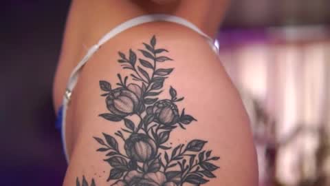 Anais online show from September 13, 5:59 am