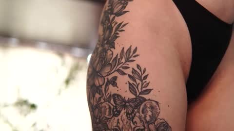 Anais online show from February 27, 10:37 am