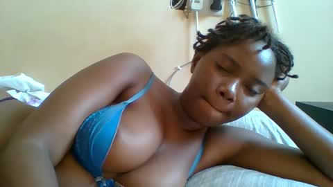 Queen online show from February 27, 7:52 am