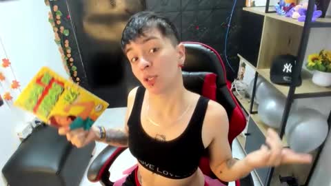 hannah online show from March 19, 2:49 am