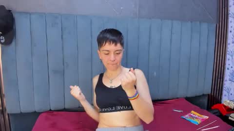 hannah online show from February 20, 6:26 am