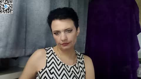 hotmamaqueen234 online show from April 24, 8:55 pm