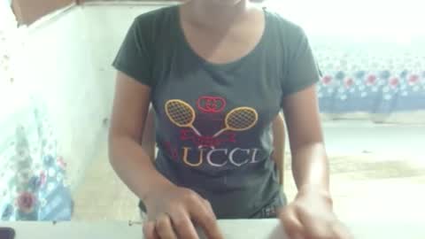 hotmeljean2002 online show from March 7, 7:26 am