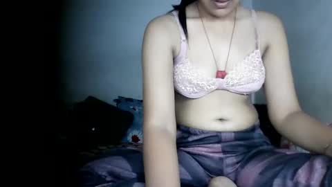 lola online show from June 11, 6:21 am