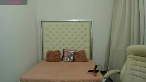 Eryka online show from November 18, 7:20 am