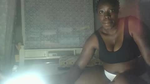 hotwet519320 online show from April 21, 11:06 am