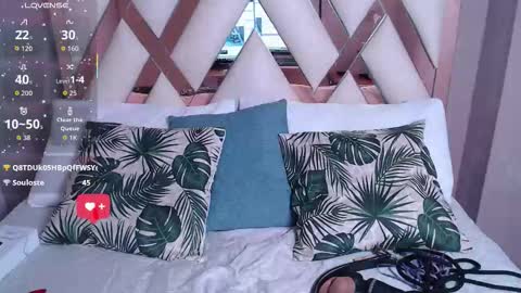 I G N I S  online show from November 9, 12:38 am