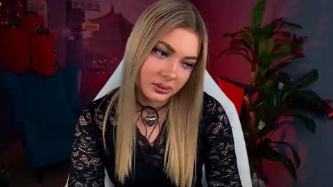 hyileyclark online show from March 10, 9:24 am