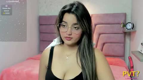 iam_lina online show from March 17, 8:02 pm