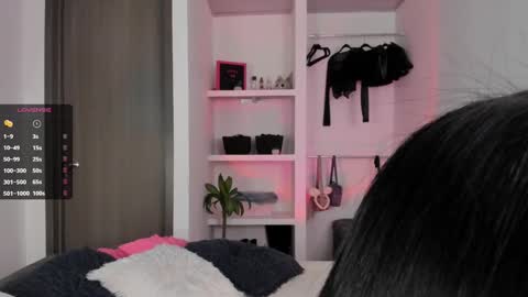    online show from February 25, 3:31 pm