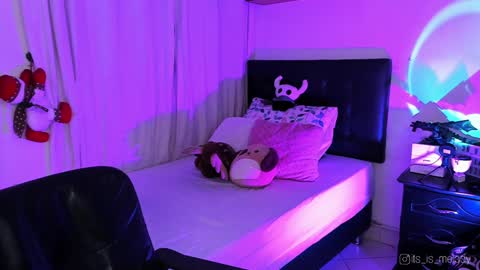 Mel  online show from December 26, 6:30 am