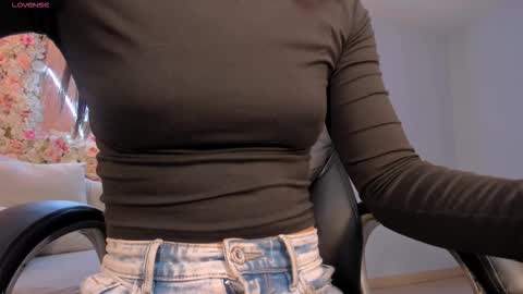 Ibiza  online show from November 1, 12:09 pm