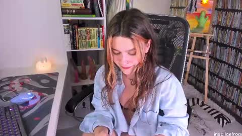 Julia online show from July 24, 9:33 pm