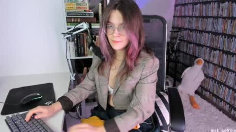 Julia online show from January 21, 11:24 pm