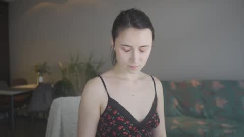 Belle online show from March 2, 12:36 pm