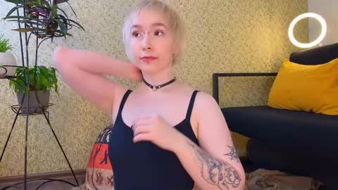 Emmy  help me reach 100 thumbs up online show from February 16, 8:21 am