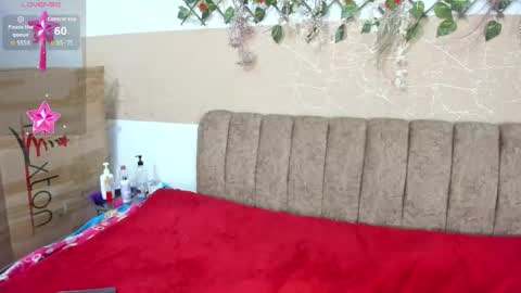 iisabella11 online show from January 18, 3:36 am