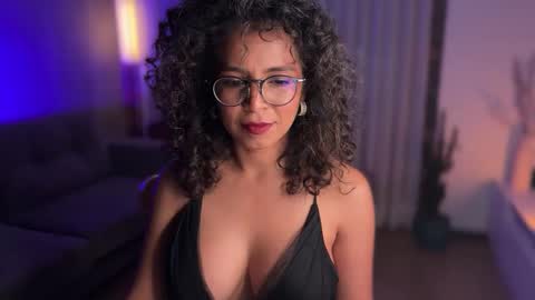 Kloe online show from February 8, 11:35 pm