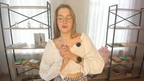 Ilona online show from June 16, 7:42 am