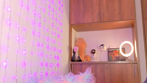 im_anna_ online show from March 26, 6:09 pm