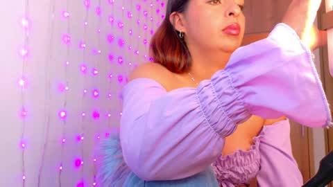 im_anna_ online show from April 10, 9:32 pm