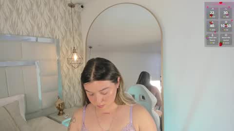 DAHLIA online show from September 18, 9:35 pm