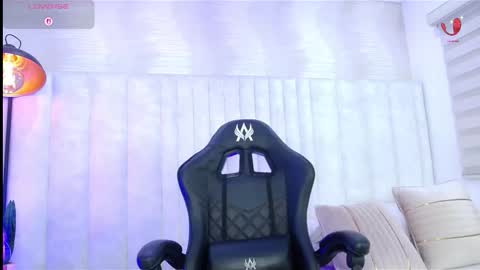 Helina online show from December 4, 12:18 pm