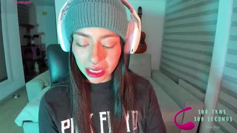 im_mariana online show from February 6, 3:32 am