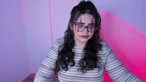 mei mei uwu online show from October 31, 9:19 pm