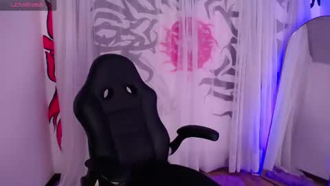 Jade Rosse online show from July 27, 7:11 pm