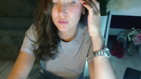 Carrie online show from September 18, 3:32 pm