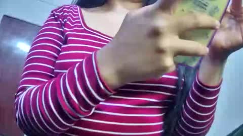 mia latina online show from March 11, 1:25 pm